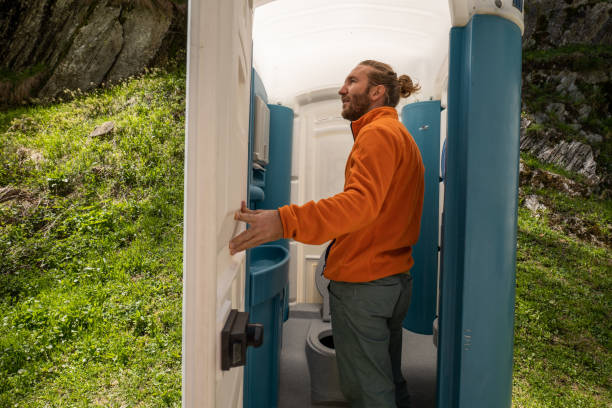 Portable Toilet Options We Offer in Elma, WA