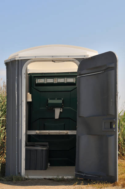Portable Toilet Options We Offer in Elma, WA